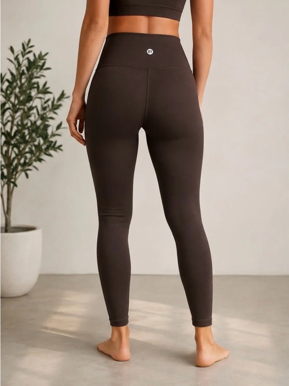 BR Women’s Medium Chocolate Brown High Rise Workout Leggings